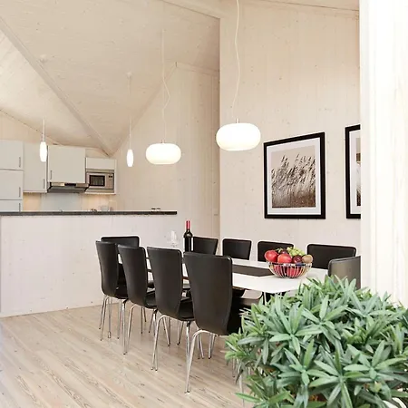 Scandinavian For Six Guests Semesterbostad