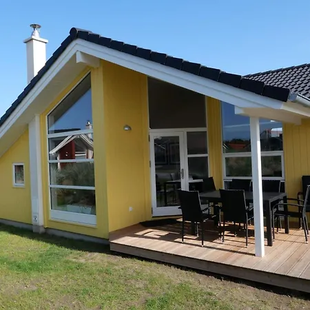 Scandinavian For Six Guests * Großenbrode